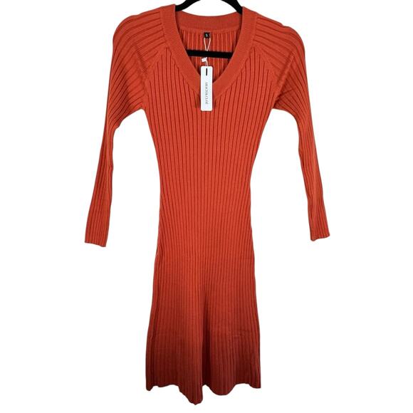 Arach & Cloz NWT Burnt Orange Long Sleeve V-Neck Ribbed Knit Midi Dress Size S - Picture 2 of 7